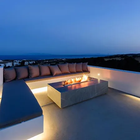 Solevara - Luxury With Infinity Pool, Jacuzzi, Cinema & Luxury Amenities