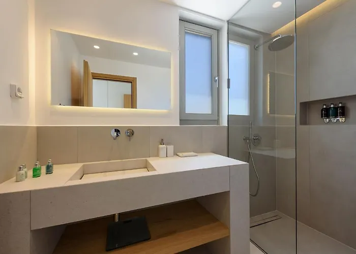 Solevara - Luxury With Infinity Pool, Jacuzzi, Cinema & Luxury Amenities 别墅 *